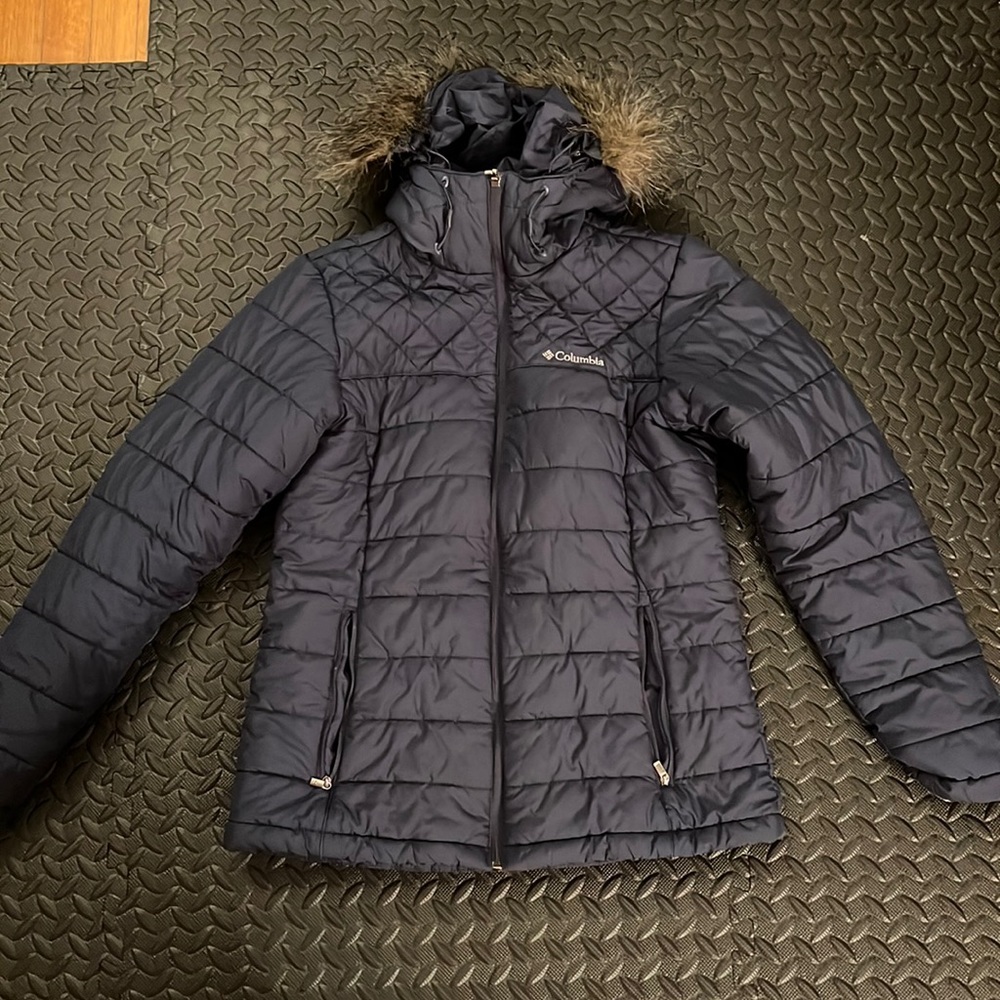 Columbia jacket with removable hood